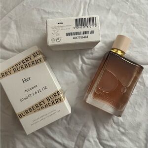 BURBERRY HER INTENSE PERFUME